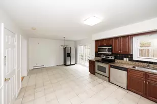 24 Ellsmere St, Worcester, MA 01604 - Photo 9