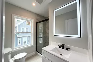 32 Broadway, Beverly, MA 01915 - Photo 11