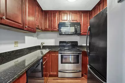 230 Willard St #309, Quincy, MA 02169 - Photo 9