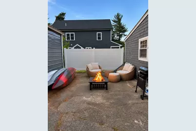 2 Pilgrim Rd, Lakeville, MA 02347 - Photo 5