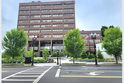 1372 Hancock St, Unit:402, Quincy, MA 02169 - Photo 3