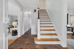 12 Grantland Rd, Wellesley, MA 02481 - Photo 3