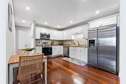 474 Broadway #26, Somerville, MA 02145 - Photo 3