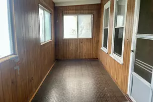 136 Saratoga St, Boston, MA 02128 - Photo 17