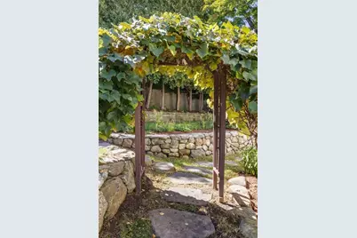 31 Moss Hill Road, Boston, MA 02130 - Photo 23