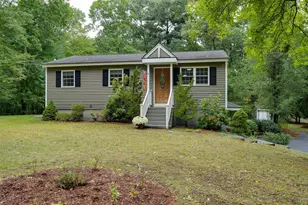31 Coffee St, Medway, MA 02053 - Photo 1