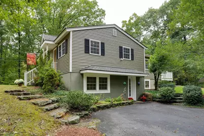 31 Coffee Street, Medway, MA 02053 - Photo 35