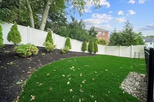 94 East Side Pkwy, Newton, MA 02458 - Photo 37