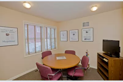100 King Street, Northampton, MA 01060 - Photo 9