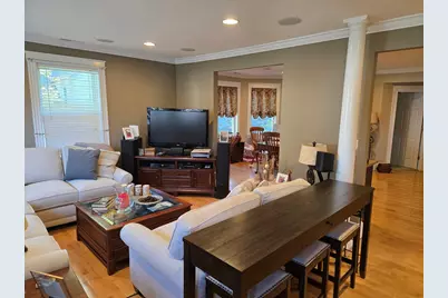 64 High St #B, Andover, MA 01810 - Photo 3