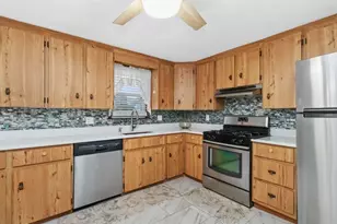 30 Lantern Ln, Randolph, MA 02368 - Photo 5
