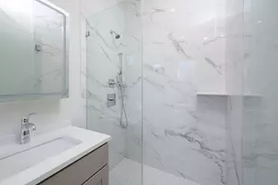 21 Tanglewood Rd, Boston, MA 02124 - Photo 15