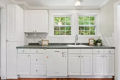 32 Enmore St, Andover, MA 01810 - Photo 21