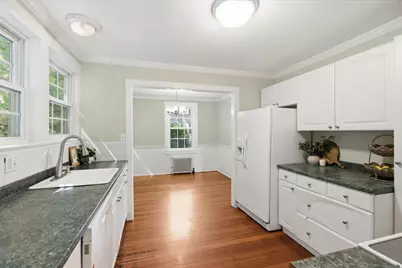32 Enmore St, Andover, MA 01810 - Photo 23