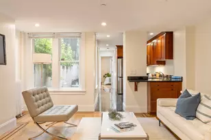 20 Joy St, Boston, MA 02114 - Photo 9