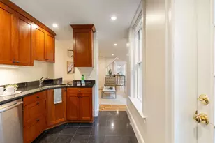 20 Joy St, Boston, MA 02114 - Photo 15