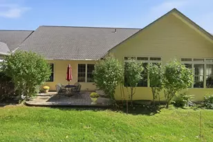 23 Wynnfield Cir, Southwick, MA 01077 - Photo 3