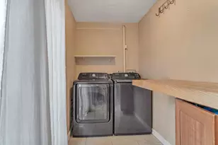 25 Fuller Pl, Mansfield, MA 02048 - Photo 15