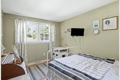 21 Circuit Ave, Ludlow, MA 01056 - Photo 15