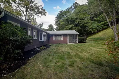 29 Eisenhower  Road, Framingham, MA 01701 - Photo 23