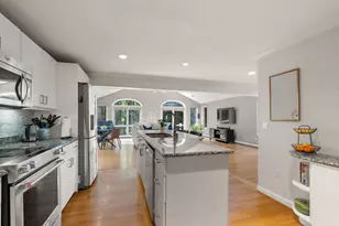 39 Barefoot Hill Rd, Sharon, MA 02067 - Photo 5