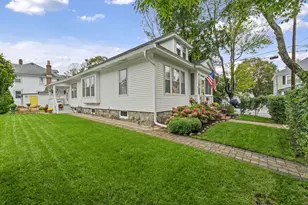 40 Quincy St, Methuen, MA 01844 - Photo 1