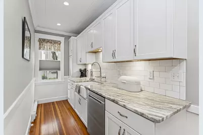 40 Quincy St, Methuen, MA 01844 - Photo 23
