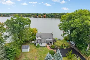 35 Lakeside Blvd, North Reading, MA 01864 - Photo 1