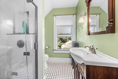 161 Pleasant St, Lunenburg, MA 01462 - Photo 27
