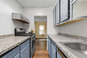 96 Pierce St, New Bedford, MA 02740 - Photo 11