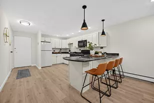 595 Revere Beach Pkwy, Revere, MA 02151 - Photo 13