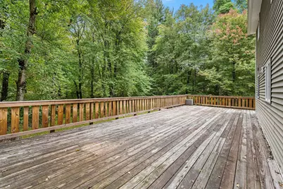 676 West St, Uxbridge, MA 01569 - Photo 29