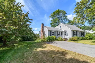 339 Plain St, Millis, MA 02054 - Photo 15