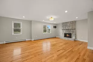 20 Harvest Ln, Braintree, MA 02184 - Photo 5