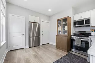 1084 Main St, Melrose, MA 02176 - Photo 7