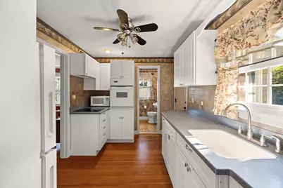 749 High St, Fall River, MA 02720 - Photo 7