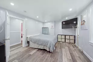 74 Leonard St, Boston, MA 02122 - Photo 19