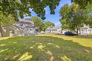 27 Arthur St, Methuen, MA 01844 - Photo 33