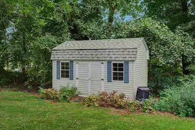 10 Alden St, Easthampton, MA 01027 - Photo 31