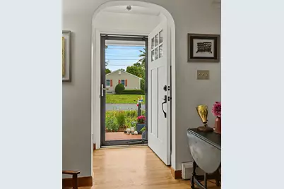 10 Alden St, Easthampton, MA 01027 - Photo 5