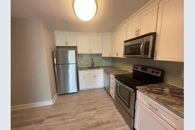 519 Washington St #9, Brookline, MA 02446 - Photo 3