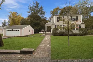 16 Clifford Ct, Hingham, MA 02043 - Photo 3