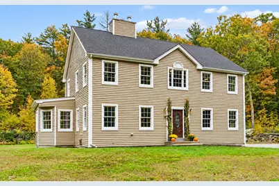 208 SW Main St, Douglas, MA 01516 - Photo 1