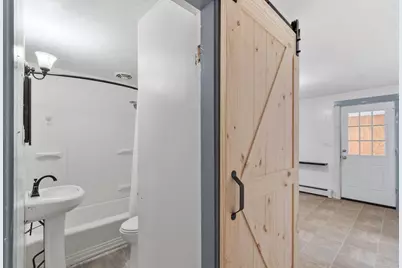 368 Litchfield St, Leominster, MA 01453 - Photo 15