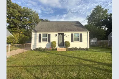 23 Midway St, Springfield, MA 01151 - Photo 1