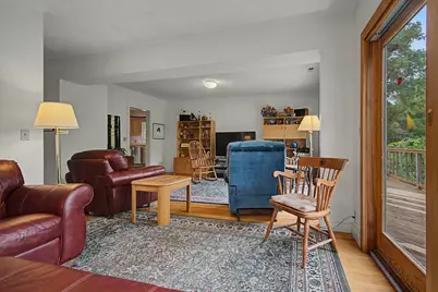 13 East St, Southampton, MA 01073 - Photo 7