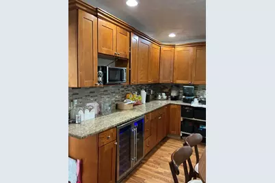20 Moulton, Lynn, MA 01905 - Photo 5