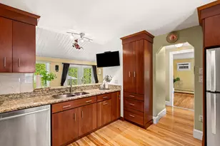 52 Thornton Ave, Methuen, MA 01844 - Photo 5