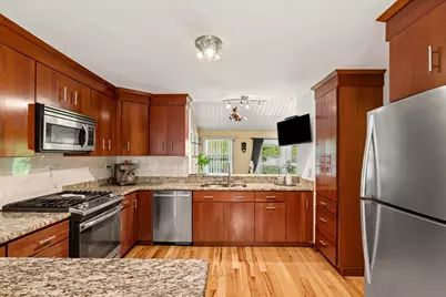 52 Thornton Ave, Methuen, MA 01844 - Photo 3