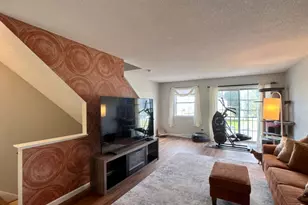 18 Waters Edge Dr, Ludlow, MA 01056 - Photo 3